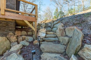 Property grounds - Wet & Dry Sauna  w/ Fireplace close to Downtown and Waterfalls (Pisgah Forest)