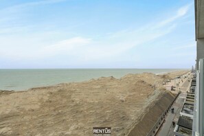 On the beach - Seagusta - sea view apartment in Middelkerke (Middelkerke)