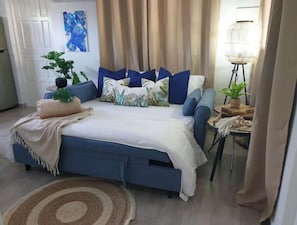 1 chambre, lit parapluie, Wi-Fi gratuit, draps fournis