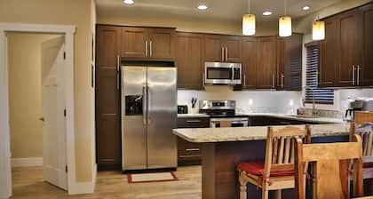Walk to Train! Pet-Friendly Townhome!