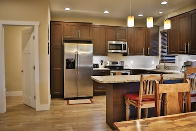 Walk to Train! Pet-Friendly Townhome!