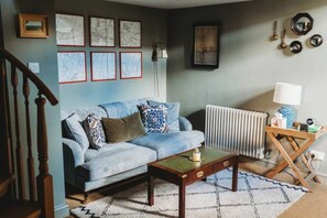 Smart TV, books - Luxury Cottage with Heated Pool (Bredon)