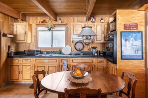 Fridge, microwave, oven, stovetop - Hodge Podge Lodge · Quaint Cabin in Serene Lakes - Close to Skiing! (Soda Springs)