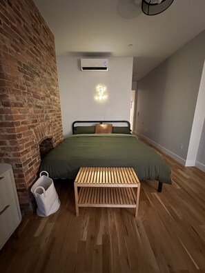 3 habitaciones y ropa de cama