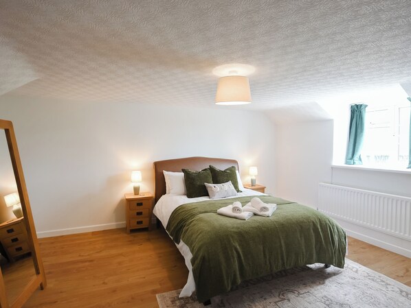 3 bedrooms, free WiFi, bed sheets