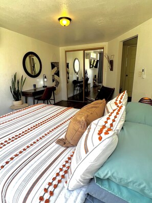 1 bedroom, iron/ironing board, free WiFi, bed sheets