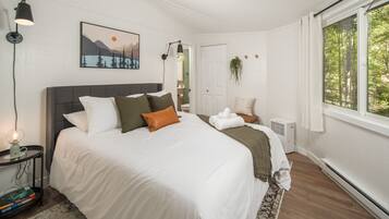 2 slaapkamers, een strijkplank/strijkijzer, gratis wifi, beddengoed