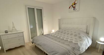 Country house Flaqueirol in the heart of the luberon with comfort and calm