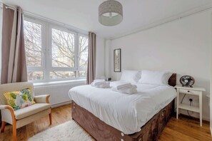 2 habitaciones, tabla de planchar con plancha, internet y ropa de cama 