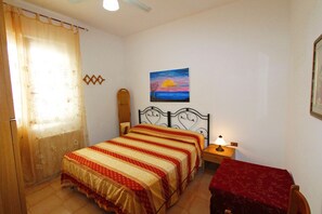 6 habitaciones y tabla de planchar con plancha 