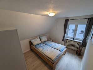 2 habitaciones, escritorio, wifi gratis y ropa de cama 