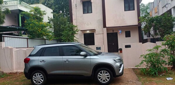 Property grounds - 5 minutes drive from Tirunelveli New Bus Stand (Tirunelveli)