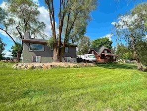 Exterior - Ruby’s Resort Swedish Castle Log Home (Medical Lake)