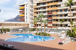Pool - Balcon de los Gigantes with pool view (Santiago del Teide)