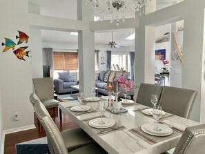 Dining - Retreat Home W/ Heated Pool, 10 Min to The Beach (Melbourne)