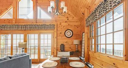 NEW Luxury Mountain Cabin with Stunning Sunset Views