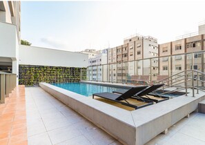 Outdoor pool - Charlie Girassol Vila Madalena (São Paulo)