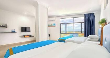 Yuehai Holiday Hotel