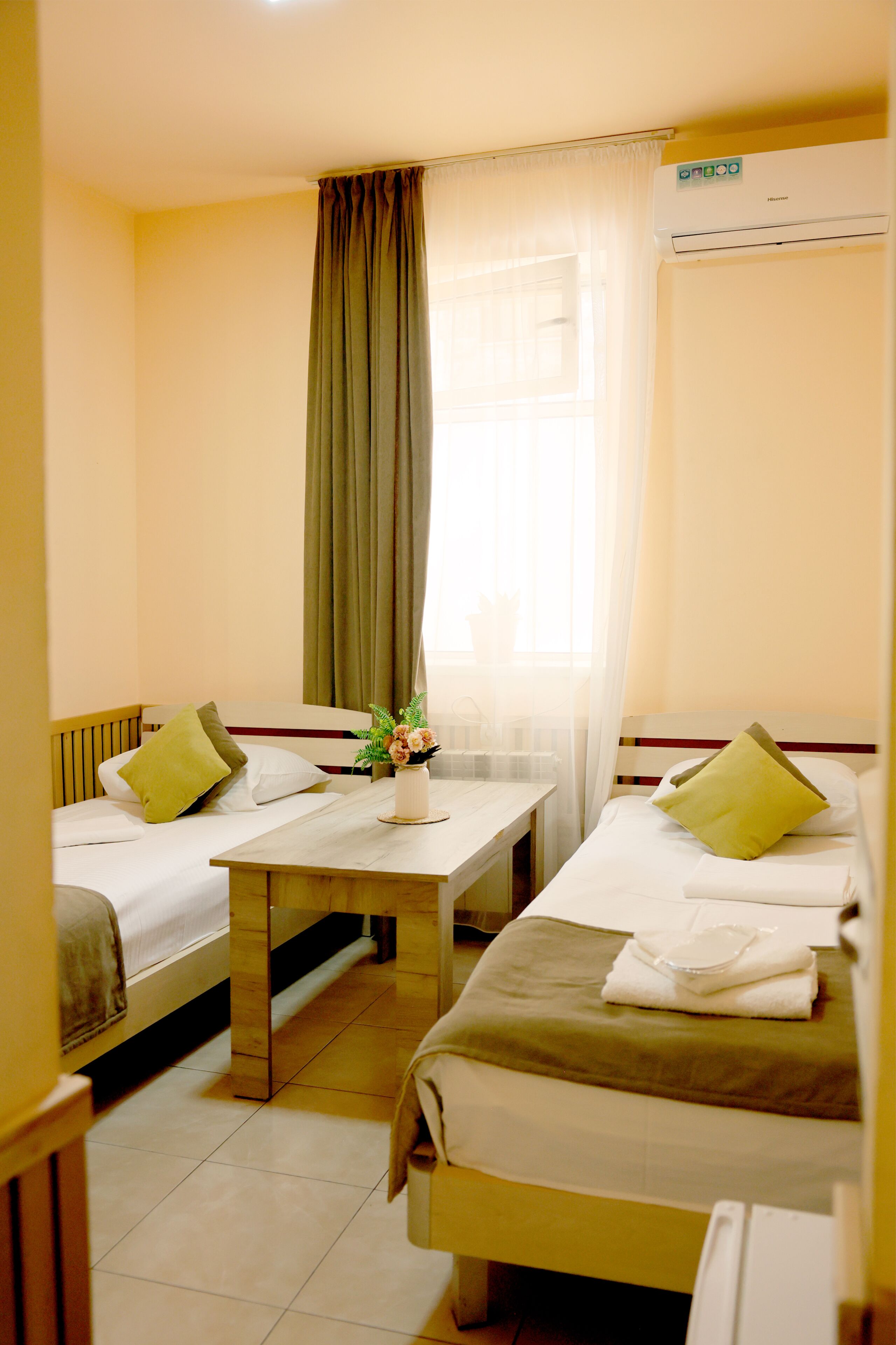 標準雙床房 | 書桌、遮光布/窗簾、熨斗/熨衣板、免費無線上網