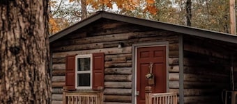 Foxâs Den Cute lil Cozy stay with a hot tub for relaxing