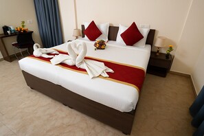 Deluxe Room | Premium bedding, down comforters, individually furnished, desk
