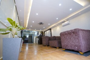 Reception - Sai Manyata Inn, Manyata Tech Park (Bengaluru)