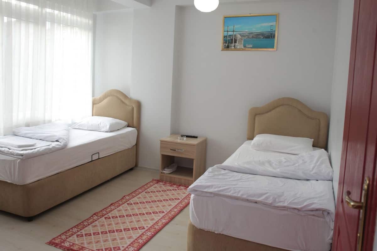 Comfort Twin Room | Premium bedding, minibar, desk, laptop workspace
