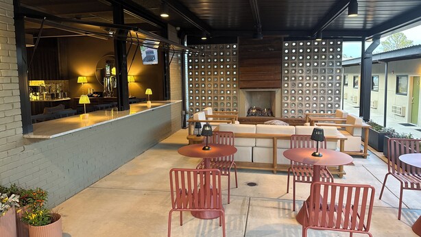 Bar (en la propiedad)