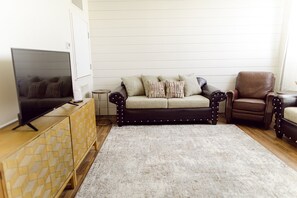 Indoor wedding - Tangerine Motel (Crawford)