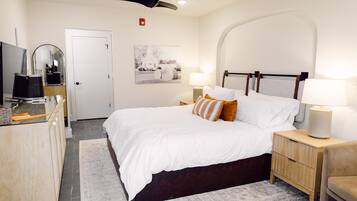 Deluxe Room | Egyptian cotton sheets, premium bedding, down duvets, memory-foam beds