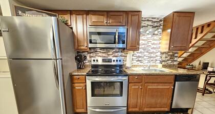 Bear Mountain Branson Suite Overlooking Pointe Royale Golf Course in Branson!