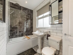 Towels - 4 bedroom accommodation in Alnwick (Alnwick)