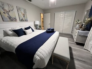 4 bedrooms, desk, iron/ironing board, travel crib