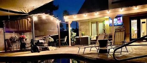 Outdoor pool, a heated pool