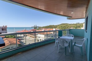 Outdoor dining - Zancanaro Apto 302 - 928 (Bombinhas)