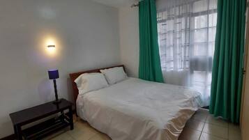 2 chambres, fer et planche Ă  repasser, Wi-Fi gratuit, draps fournis