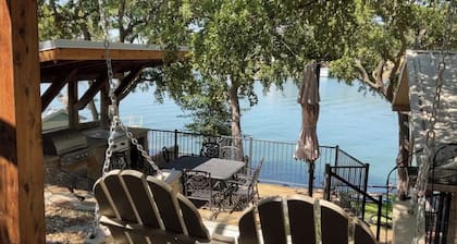 Family Bunkhouse 🚤 Option To Use Next Door Covered Boat Dock •If Available•🚤