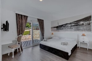 5 chambres, fer et planche à repasser, Wi-Fi gratuit, draps fournis