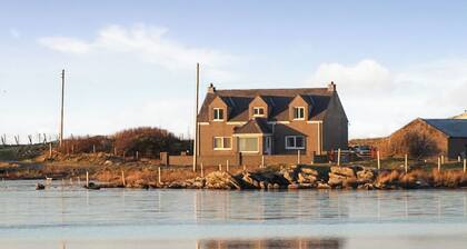 3 Schlafzimmer Unterkunft in Ahmor, Isle of North Uist