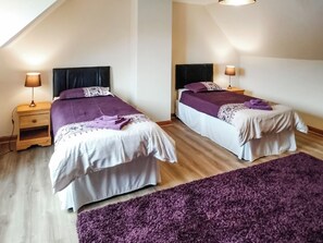 3 soverom, wi-fi (inkludert) og sengetøy