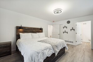 3 Schlafzimmer, Bügeleisen/Bügelbrett, kostenloses WLAN, Bettwäsche