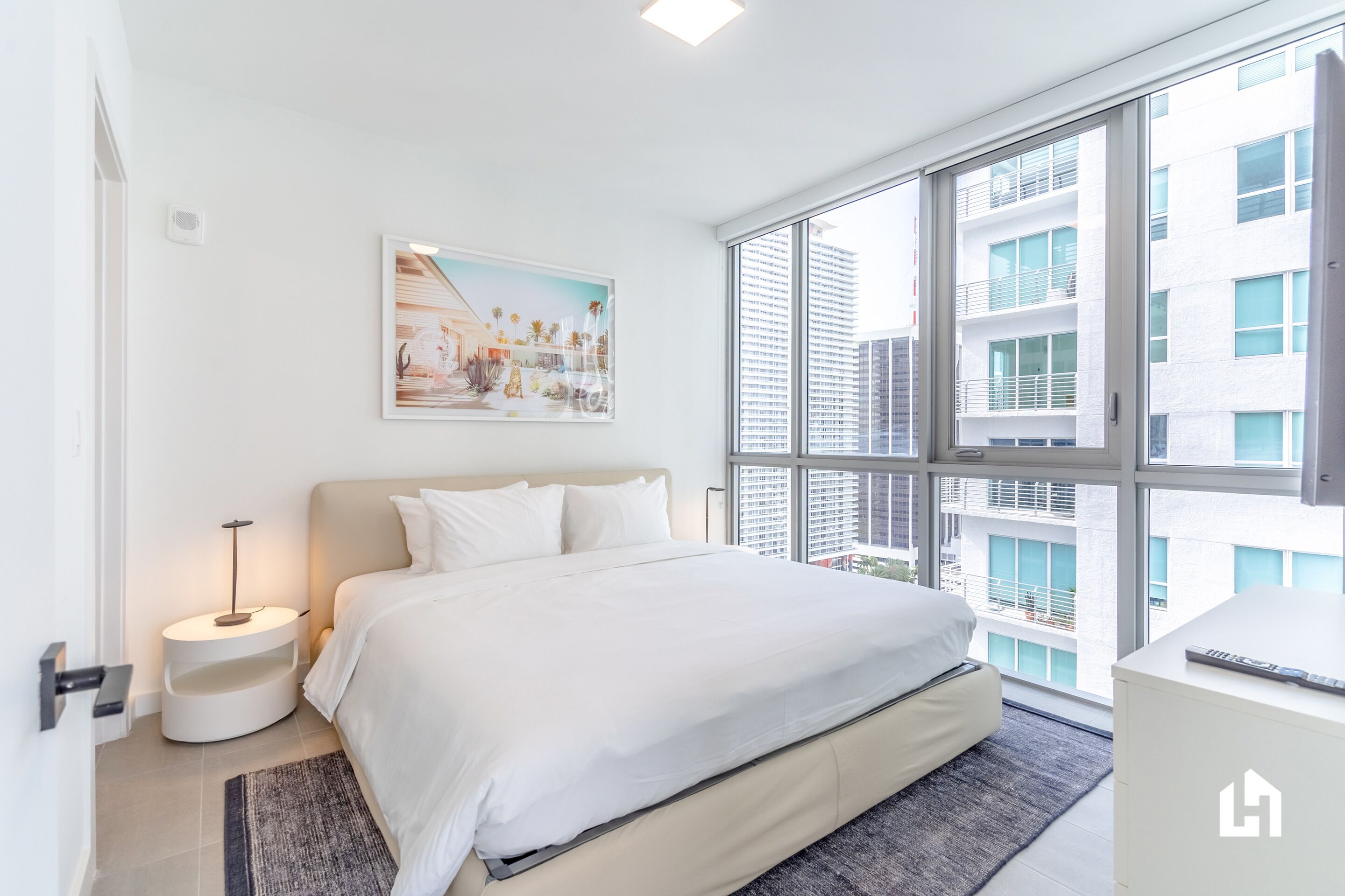 Departamento urbano, 1 habitación, balcón, vista a la ciudad | Ropa de cama de alta calidad y tabla de planchar con plancha 