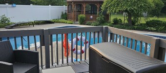 Relaxing Pool & Hot Tub House near RIT Inn