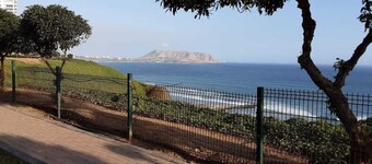 Unique Apartment-1/BR-1/BATH-Miraflores- Ocean/Park-Views
