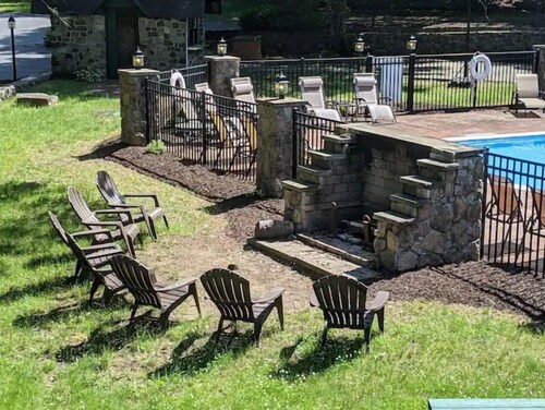 Lake George Otter Cabin #20 at the Adirondack Lodge