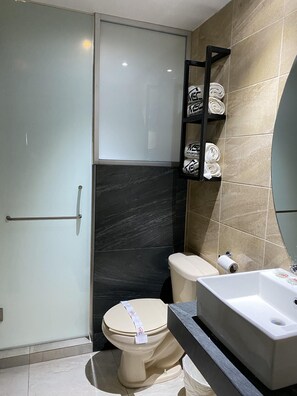 Chambre Familiale | Salle de bain