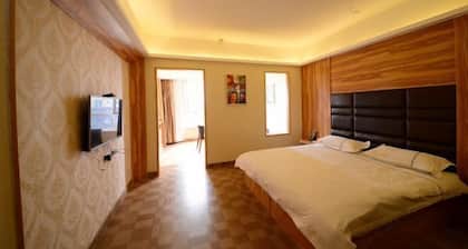 Nuoman Holiday Hotel