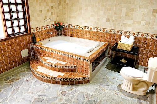 Villa | Bathroom | Shower, towels