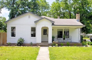 Exterior - The Winehouse: A Modern, Instagram-worthy Retreat (Fredericksburg)