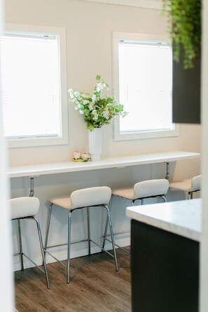 Dining - Virginia Modern Luxe (Springfield)